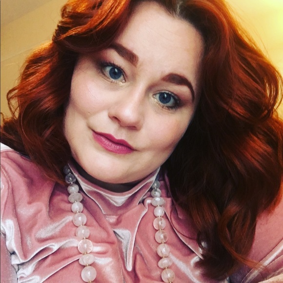 Sassy & sophisticated! I’m Tera Jo! Hi Babes XOXO - Picture 12 of 14